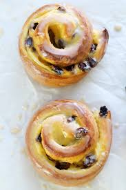 pain aux raisins